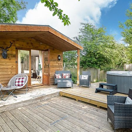 The Log Cabin With Private Hot Tub, Bath Villa Exterior foto